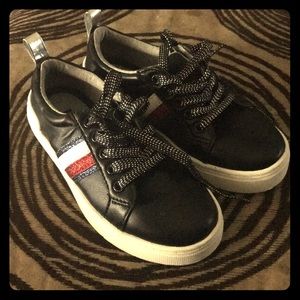 Girls Tommy Hilfiger low top shoes size 13